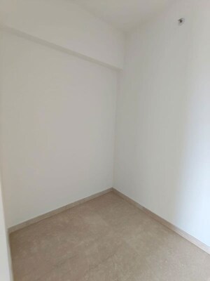 Room in 1 BHK Apartment at Ruparel Elara, Kandivali West – for Rent