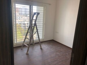 Room in 2 BHK Apartment at Ganga Legend, Bavdhan – for Rent