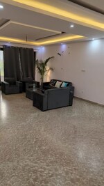 2.5 BHK + Pooja Room 855 Sq.Ft. Builder Floor in RWA Apartments Sector 40