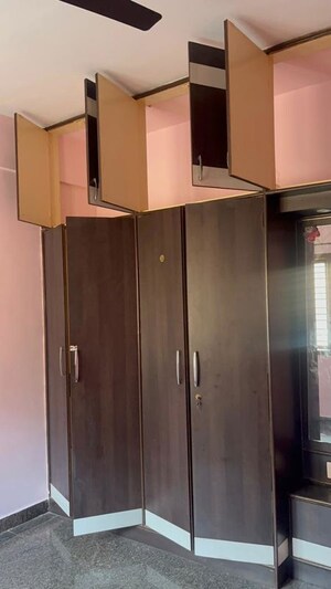 Furnished Amenities in 2 BHK Builder Floor at Kanaka Nagar – for Rent