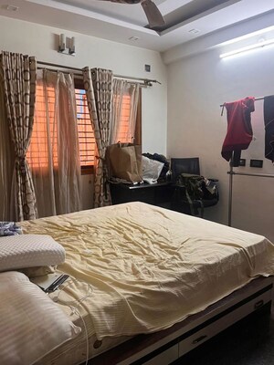 Bedroom in 3 BHK Builder Floor at Kanaka Nagar – for Rent