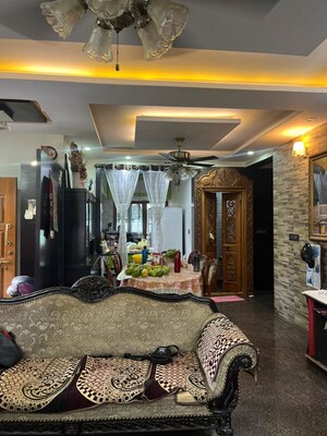 Living Room in 3 BHK Builder Floor at Kanaka Nagar – for Rent