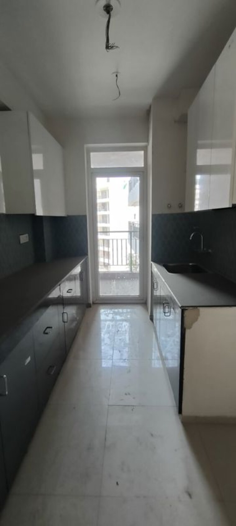 Kitchen, pareena-the-elite-residences 3 Bedroom 1800 Sq.Ft. Apartment In Sector 99 Gurgaon 10465329