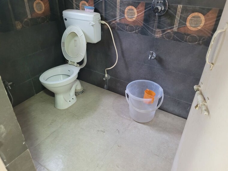 Bathroom, anushka-apartment 3 Bedroom 1600 Sq.Ft. Apartment In Ashok Nagar Pune 10465340