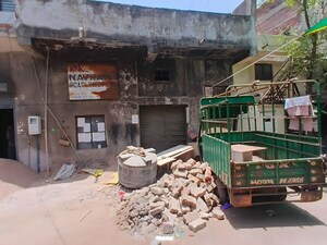  Warehouse For Sale in Astodia