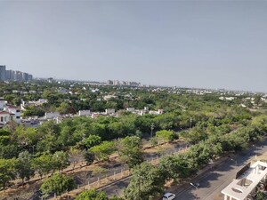 Plot Area in Studio Apartment at Gaur Atulyam, Omicron I Greater Noida – for Rent