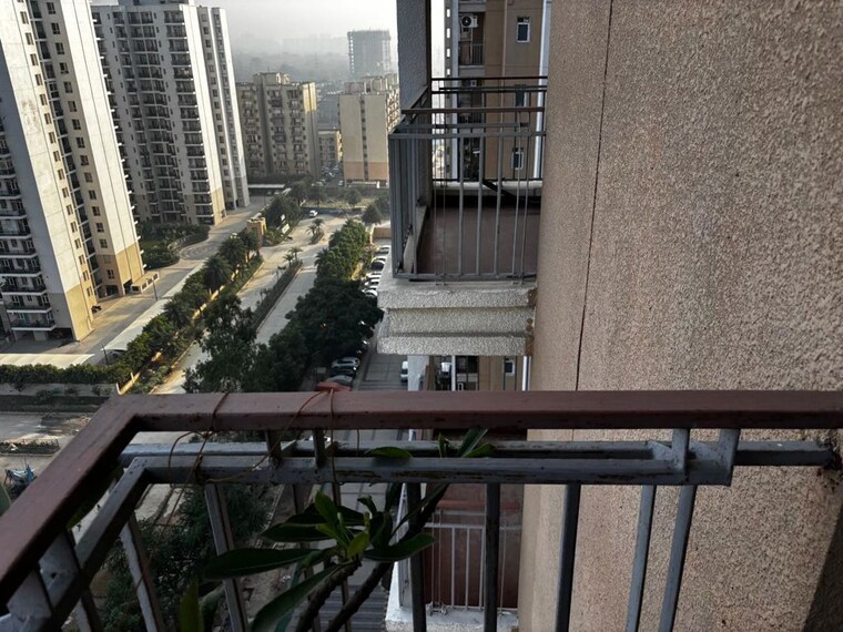 Balcony, omaxe-r2 3 Bedroom 2152 Sq.Ft. Apartment In Gomti Nagar Lucknow 10465473