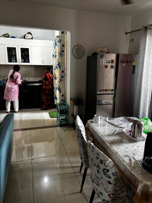 Kitchen in 3 BHK Apartment at Omaxe R2, Gomti Nagar – for Rent