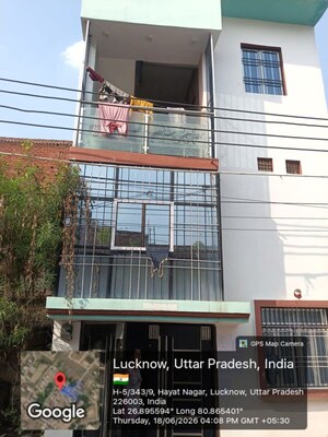  Independent House For Sale in Aminabad