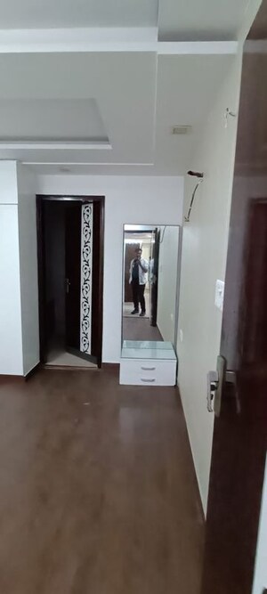 Furnished Amenities in 3 BHK Apartment at Rohini Sector 8 – for Sale