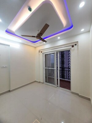Room in 2 BHK Apartment at Candeur Signature, Varthur – for Rent