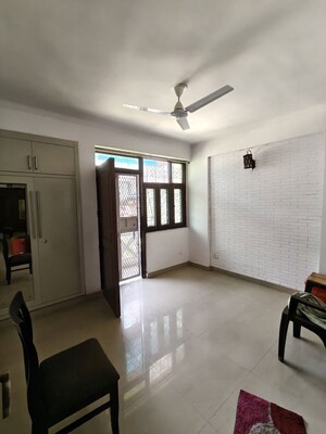 Room in 3 BHK Apartment at Sector 18a Dwarka – for Rent