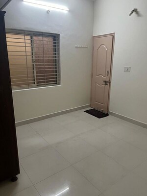 Bedroom in 2 BHK Apartment at Frazer Town – for Rent
