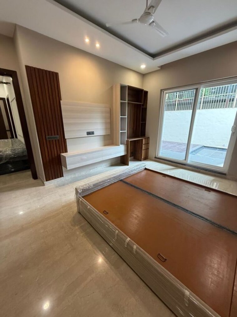 Balcony, abw-la-lagune 4 Bedroom 3000 Sq.Ft. Apartment In Sector 54 Gurgaon 10465595