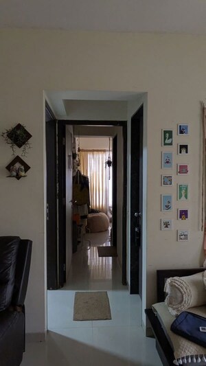 Furnished Amenities in 1.5 BHK Apartment at Nehru Nagar – for Rent