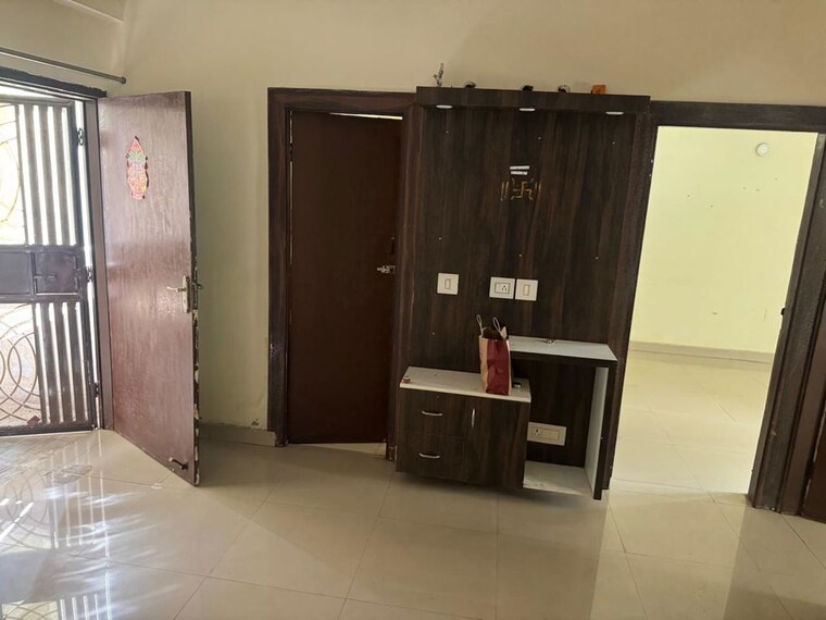 Living Room, devika-skypers 2 Bedroom 792 Sq.Ft. Apartment In Raj Nagar Ghaziabad 10465615