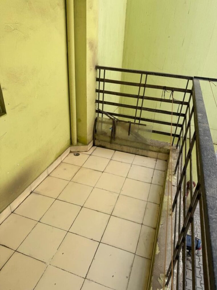Balcony, devika-skypers 2 Bedroom 792 Sq.Ft. Apartment In Raj Nagar Ghaziabad 10465615
