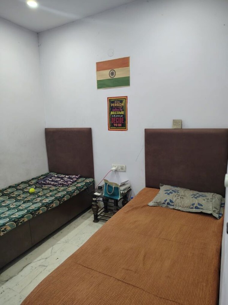 Bedroom, dev nagar Pg For Boys In Dev Nagar 10465623
