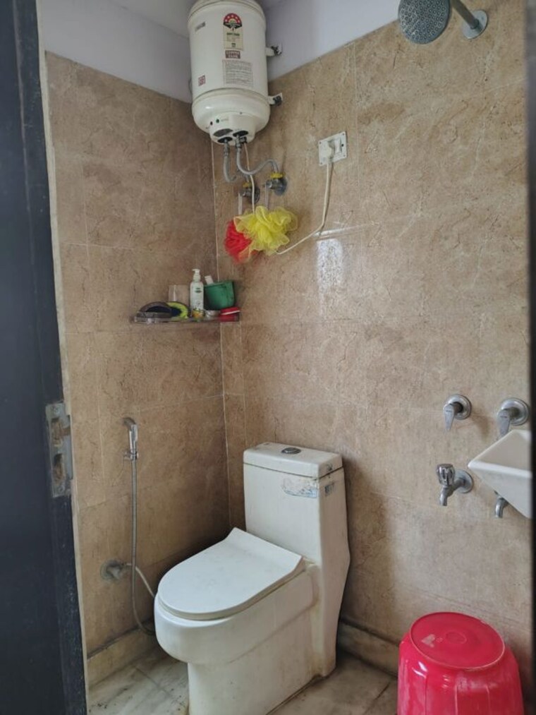 Bathroom, dev nagar Pg For Boys In Dev Nagar 10465623