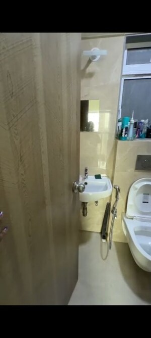 Bathroom in 1 BHK Apartment at Nehru Nagar – for Rent