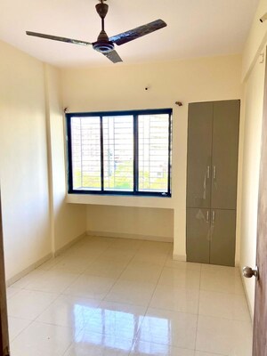 Room in 2 BHK Apartment at Skylark Maruti Tower, Kharghar Sector 10 – for Rent