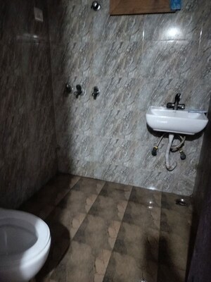 Bathroom in 1 BHK Builder Floor at Banke Bihari Apartments, Sector 49 – for Rent