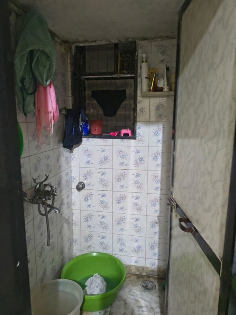 Bathroom, shiv-srushti-apartments 1 Bedroom 400 Sq.Ft. Apartment In Kurla East Mumbai 10465635