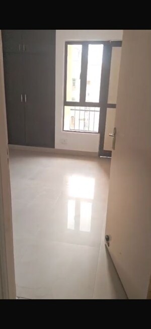 Room in 2 BHK Apartment at SG Impressions 58, Raj Nagar Extension – for Sale