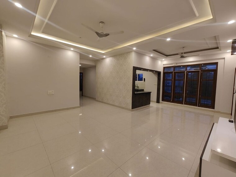 Room, cooke town 3 Bedroom 1800 Sq.Ft. Apartment In Cooke Town Bangalore 10465660
