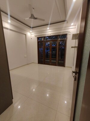 Building Lobby in 3 BHK Apartment at Cooke Town – for Rent