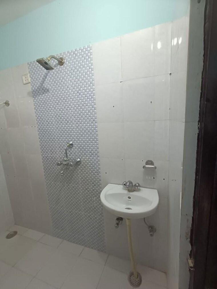 Bathroom, lalarpura 2 Bedroom 1000 Sq.Ft. Apartment In Lalarpura Jaipur 10465670
