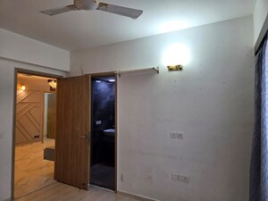 Room in 2 BHK Apartment at M3M Skywalk, Sector 74 – for Sale