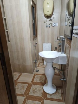 Bathroom in 3 BHK Builder Floor at Allure Homes, Sector 14 – for Rent
