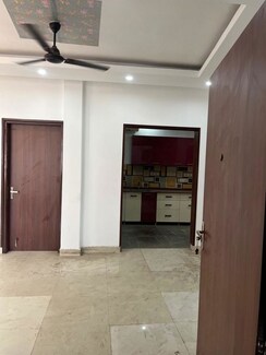 3 BHK +Builder Floor For Rent in Kailash Colony