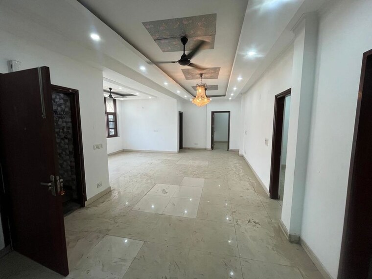 Living Room, kailash colony 3 Bedroom 1500 Sq.Ft. Builder Floor In Kailash Colony Delhi 10465690