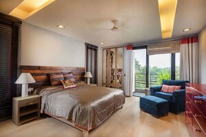 Bedroom in 4 BHK Builder Floor at Panchsheel Park – for Rent