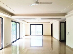 Living Room in 4 BHK Builder Floor at Panchsheel Park – for Rent
