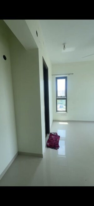 Furnished Amenities in 2 BHK Apartment at Kalpataru Paramount B, Kapur Bawdi – for Sale