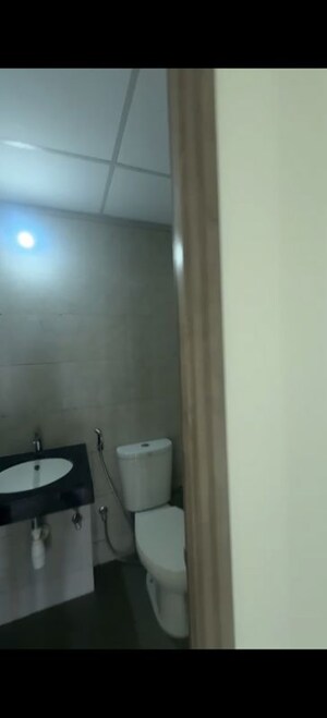 Furnished Amenities in 2 BHK Apartment at Kalpataru Paramount B, Kapur Bawdi – for Sale