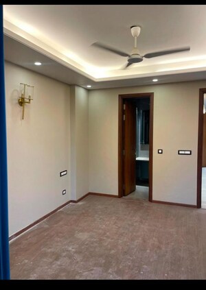 Room in 3 BHK Builder Floor at Greater Kailash I – for Sale