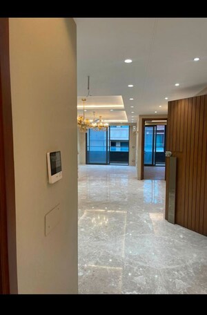 Room in 3 BHK Builder Floor at Greater Kailash I – for Sale