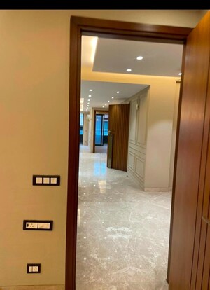 Room in 3 BHK Builder Floor at Greater Kailash I – for Sale