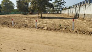  Plot For Sale in Makarba
