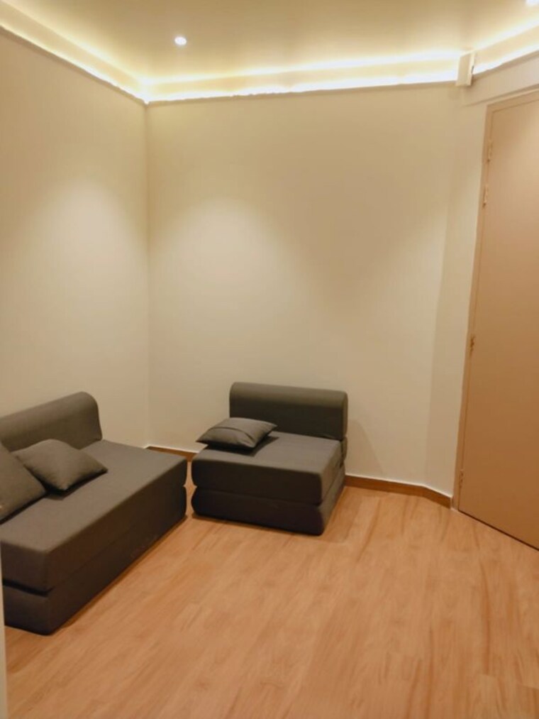 Living Room, ansal-api-happy-homes 1 Bedroom 869 Sq.Ft. Builder Floor In Sector 42 Gurgaon 10465814