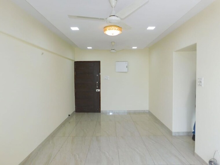 Room, v4-shubh-laabh 2 Bedroom 700 Sq.Ft. Apartment In Andheri West Mumbai 10465827