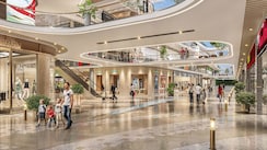 Showroom For Sale in Sector 82