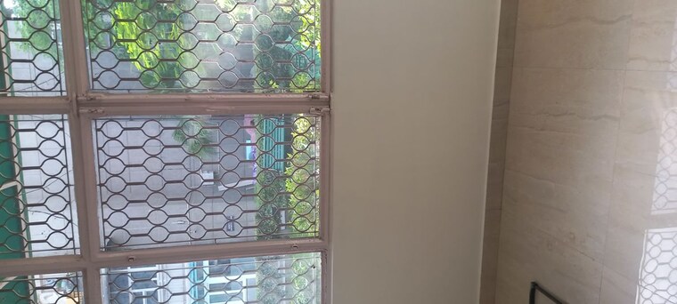Balcony, ip extension 2 Bedroom 900 Sq.Ft. Apartment In Ip Extension Delhi 10465878