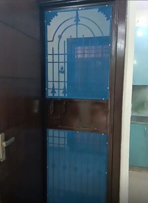 Furnished Amenities in 1 BHK Builder Floor at Sector 2a Vasundhara – for Rent