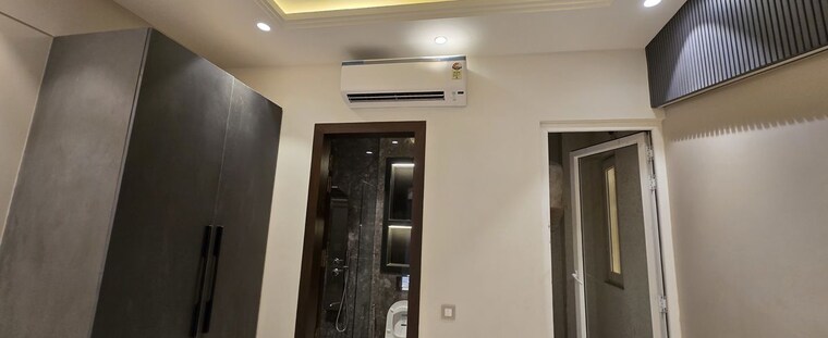 undefined, rohini sector 18 4 Bedroom 240 Sq.Yd. Builder Floor In Rohini Sector 18 Delhi 10448744