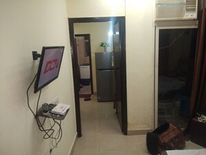 Room in 2 BHK Apartment at Uninav Heights Phase I, Raj Nagar Extension – for Rent